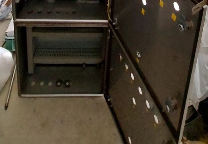 Obudowy/skrzynki sterownicze/rozdzielnice z kwasówki/nierdzewki