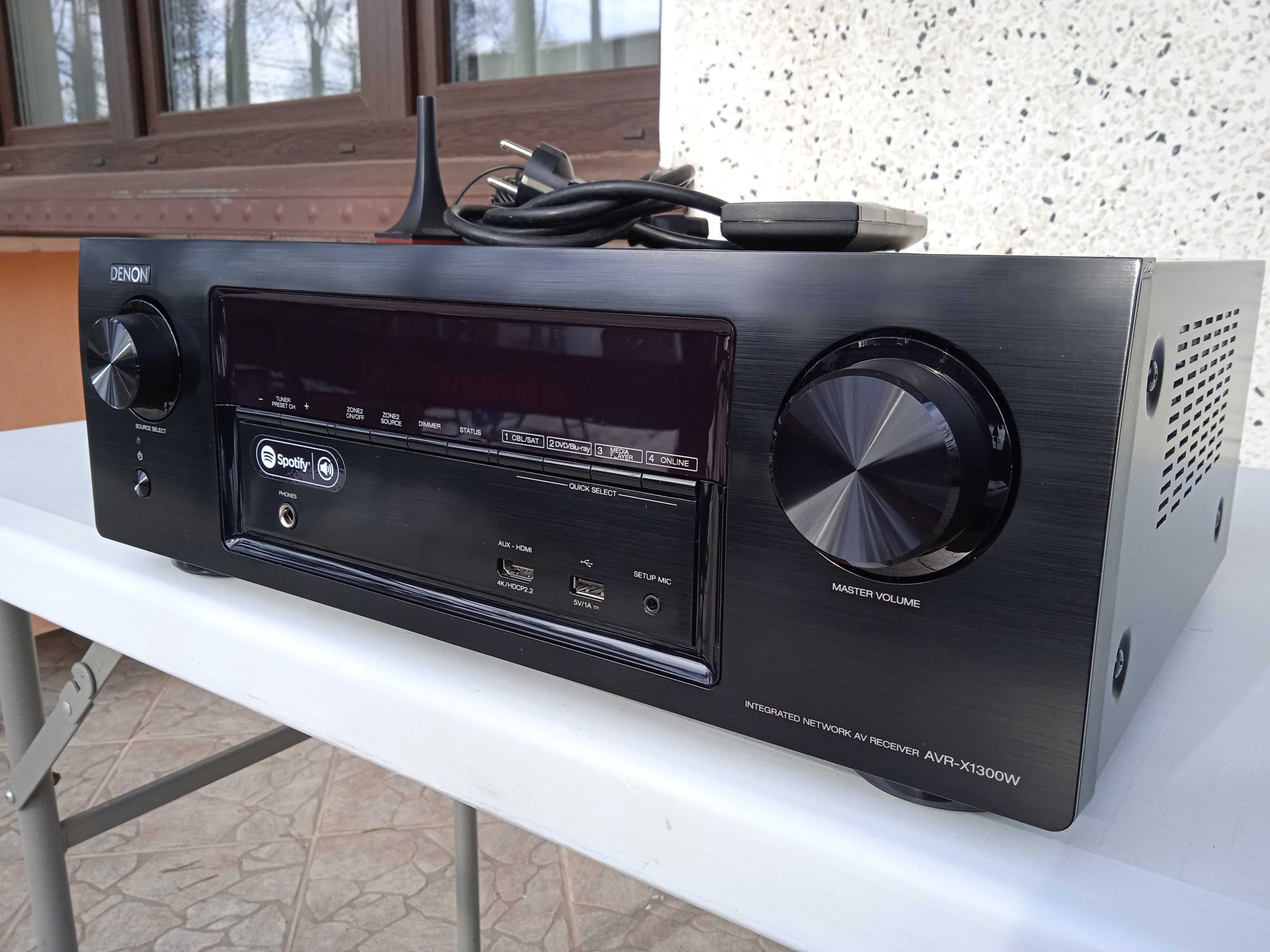 Denon AVR-X1300W Bluetooth Wi-Fi