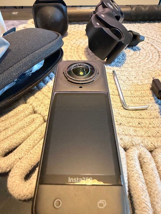 Insta 360 X5 + akcesoria - 256GB | Invisible Selfie Stick | Clamp