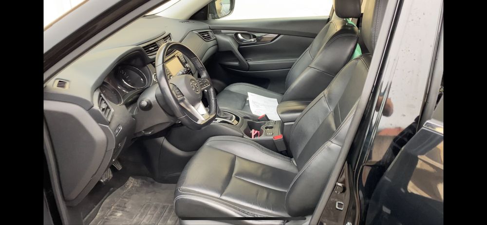 Nissan X-trail tekna  2.0 full extras