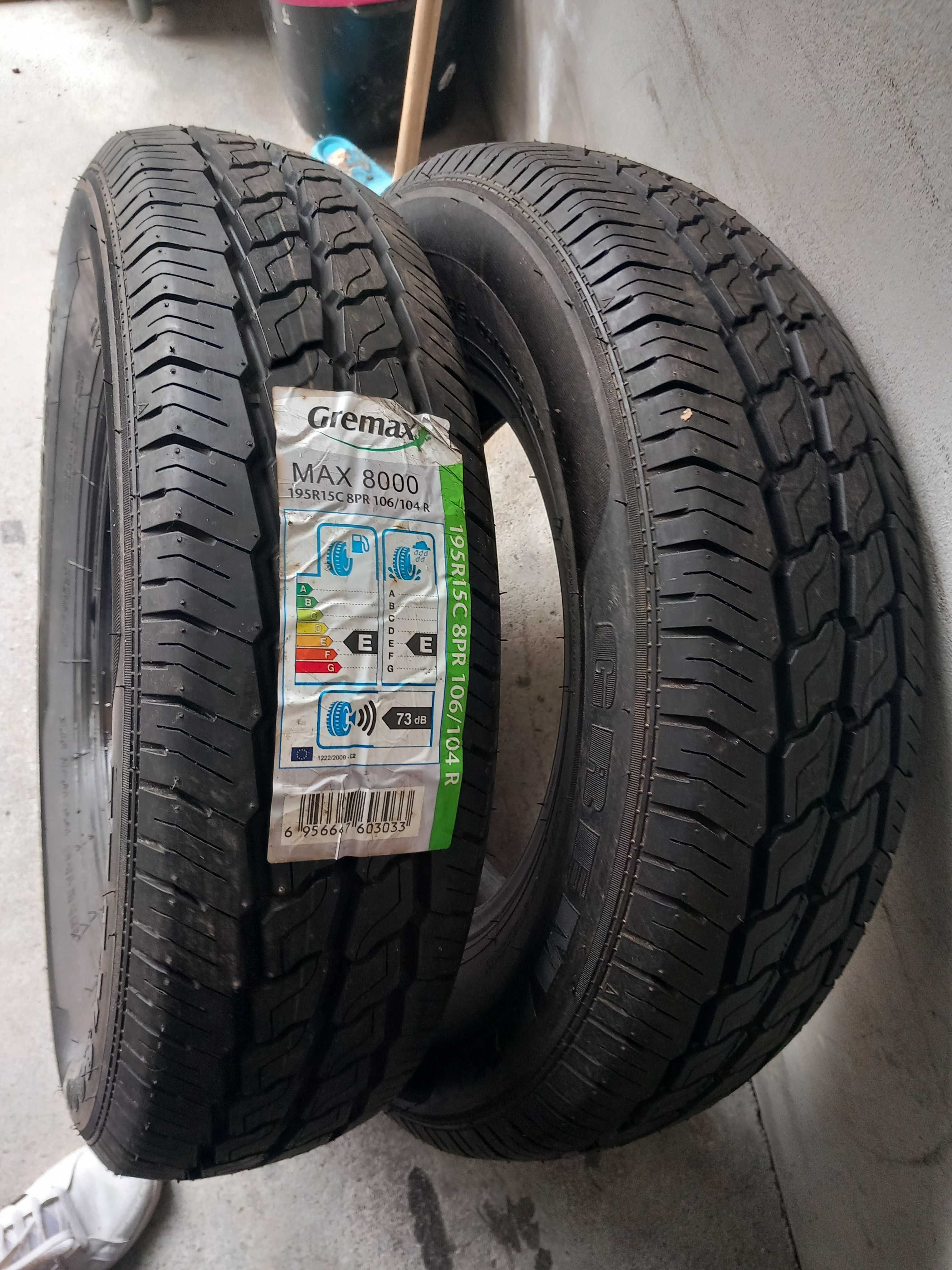 2 Pneus 195R15 C Novos