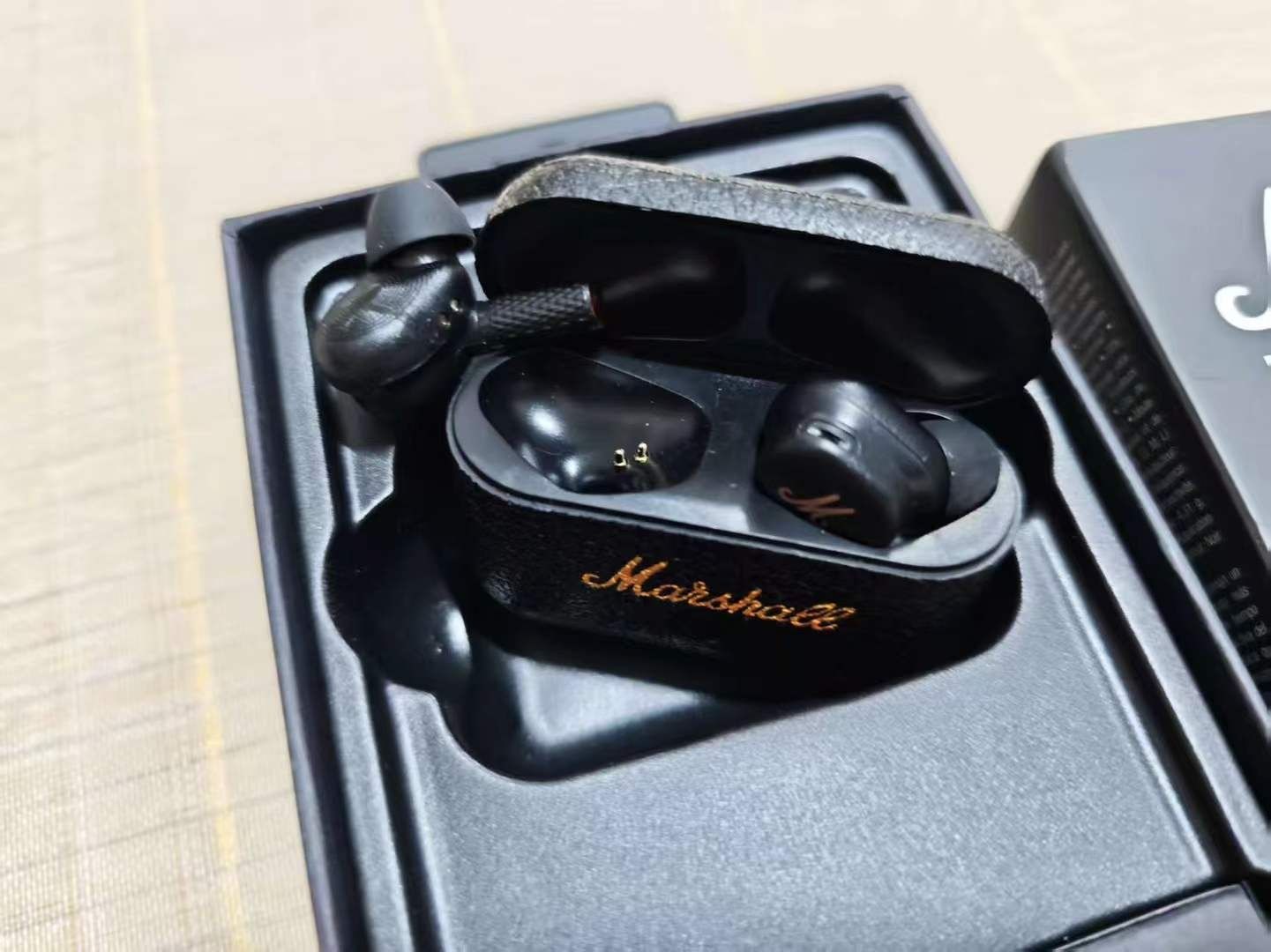 Вакуумні навушники Marshall Motif II ANC