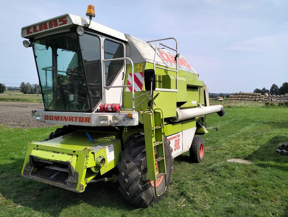 Class Dominator 98s perkins