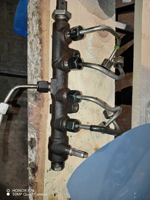 Listwa wtryskowa  1.5 BlueHDI 2019r