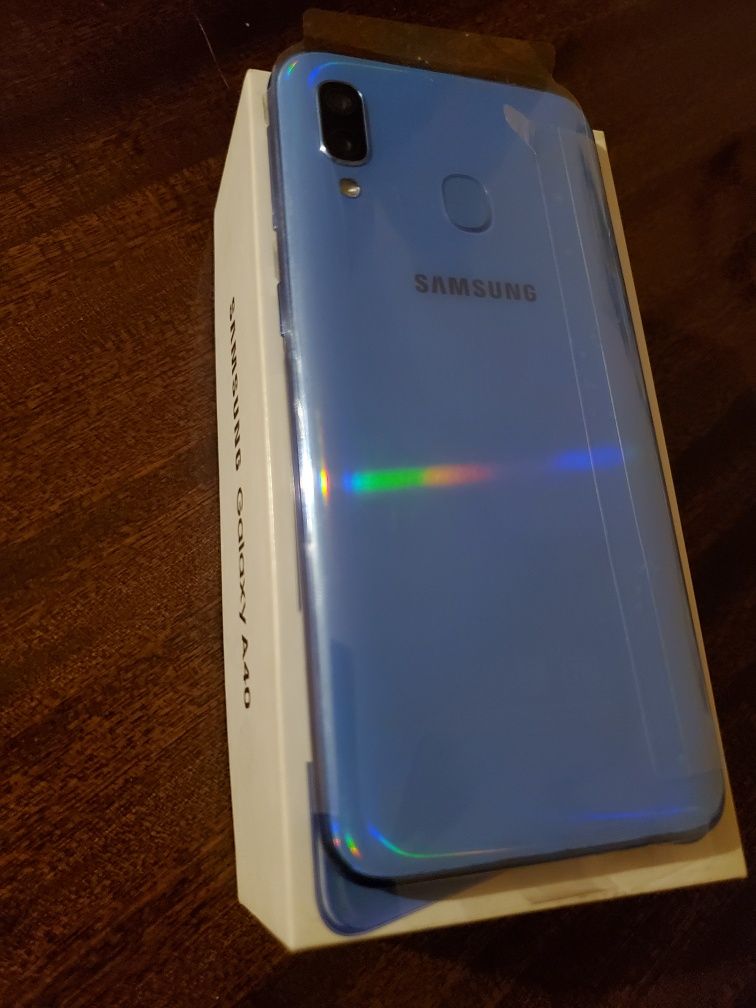 Samsung Galaxy A40 4/64Gb Dual sim. Звоните!