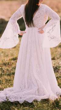 Suknia ślubna z rękawami typu dzwonek + welon - boho