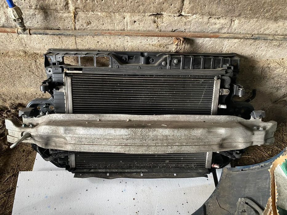 A6 C6 3.0 TFSI CAJA Pas przedni kompletny belka chłodnice