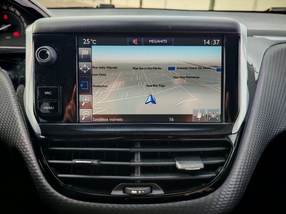 Peugeot 2008 vti 2017 único proprietário