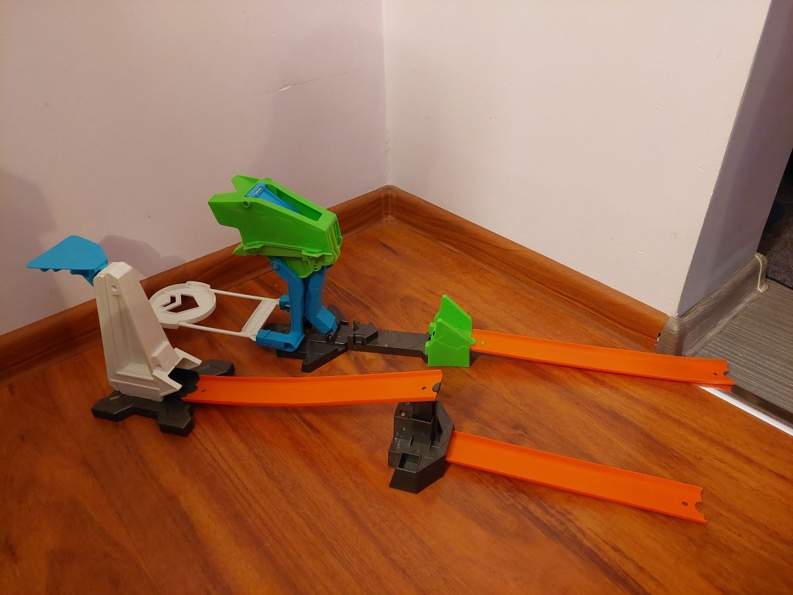 Hot wheels Track Builder WYZWANIE - MŁOT