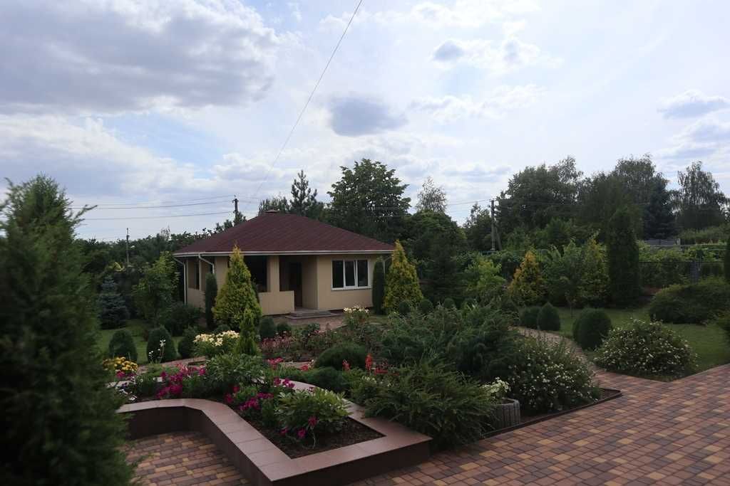 +СРОЧНАЯ ПРОДАЖА!  Капитальный дом п.Солнечный 195000 дол.