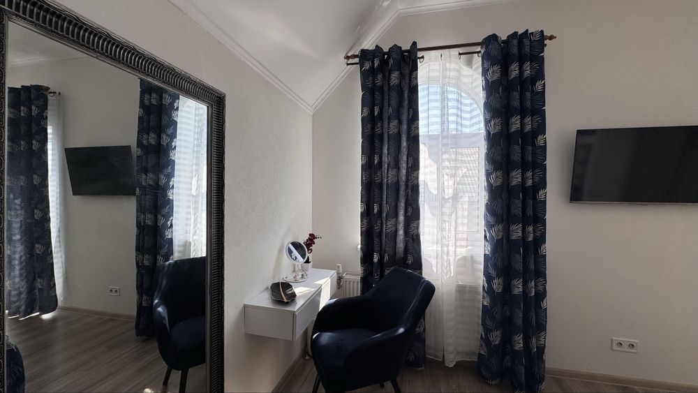 Будинок з якісним ремонтом у Дмитрівці, ділянка 12 соток!