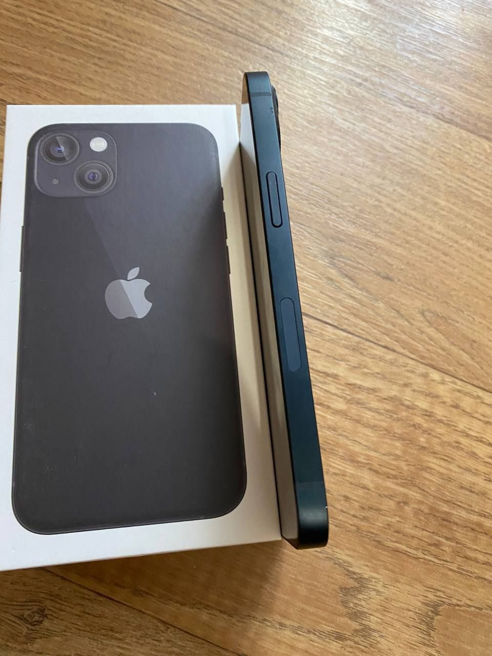 iPhone 13 midnight 128GB