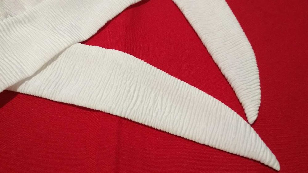 Блуза на зав"язці bershka