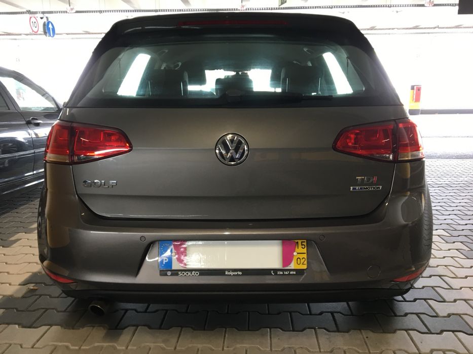 Volkswagen Golf  1.6 Confortline