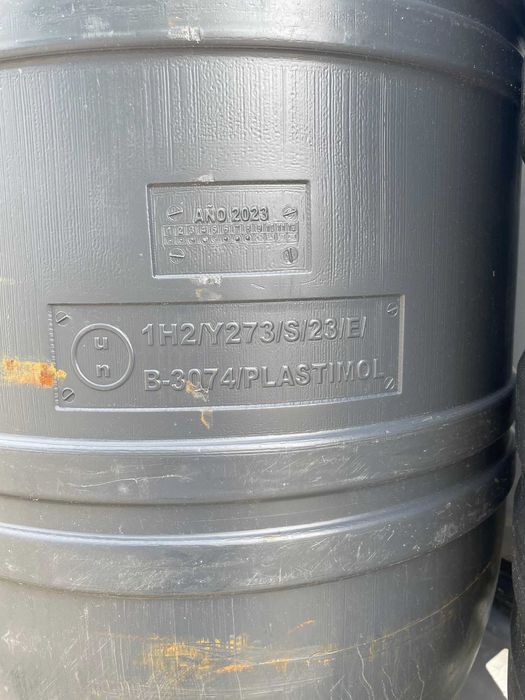 Beczka plastikowa 200L