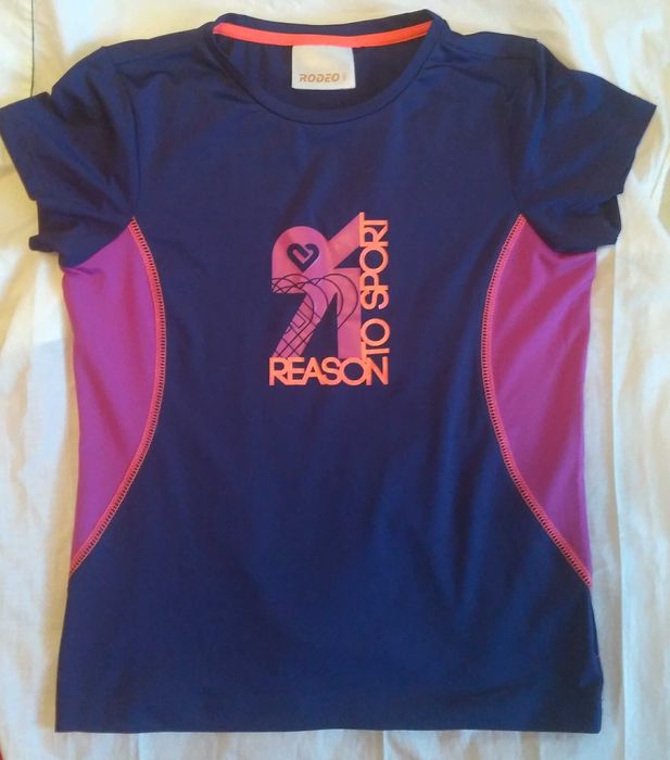 Rodeo Германия Фирменная новая спортивная футболка на девочку