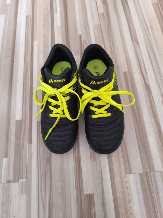 Korki, buty do piłki nożnej Martes 31