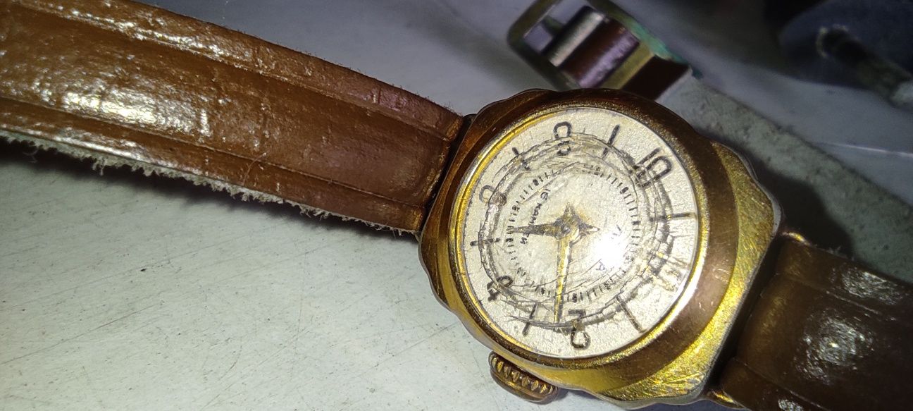 Zegarek naręczny damski czajka 16 kamieni Jewels Ussr