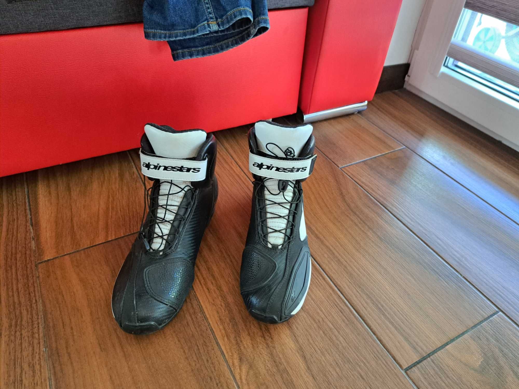 Buty gwiazda 45 ,, bardzo wygodne,,