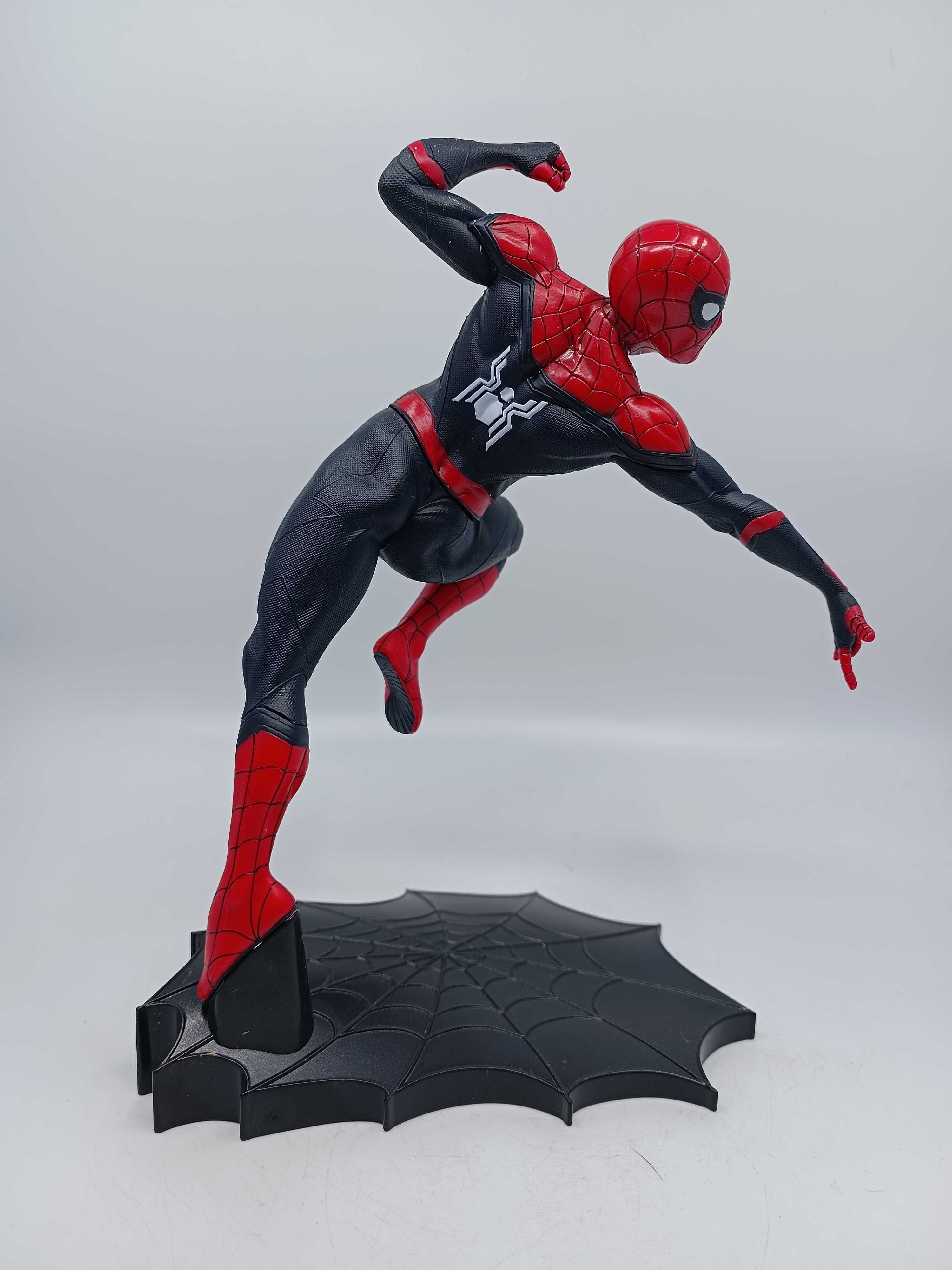 Figurka Spider-Man: No Way Home - Spider-Man - SEGA - MF195