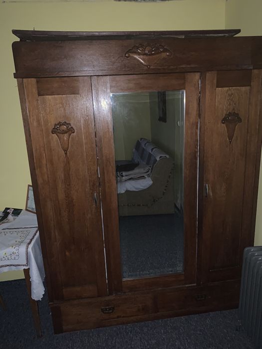 Meble antyczne w dobrym stanie za wszystkie