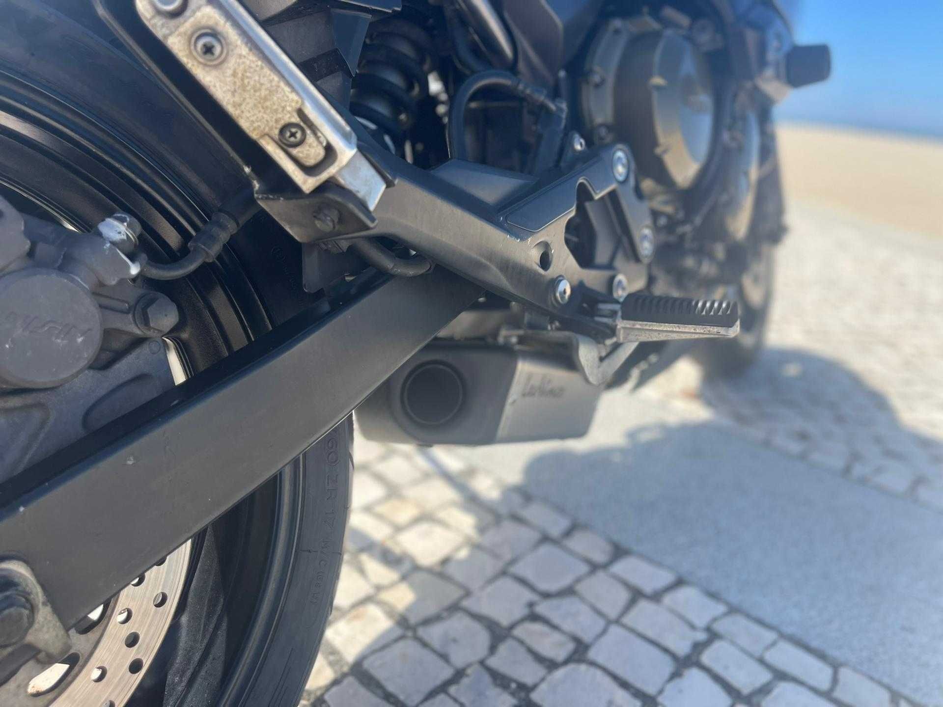 Yamaha XJ6 como nova