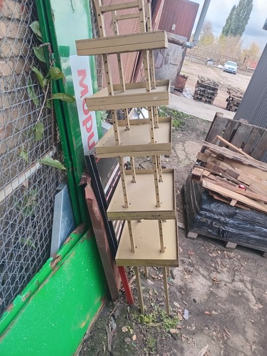 Стелаж металевий  регулюючий