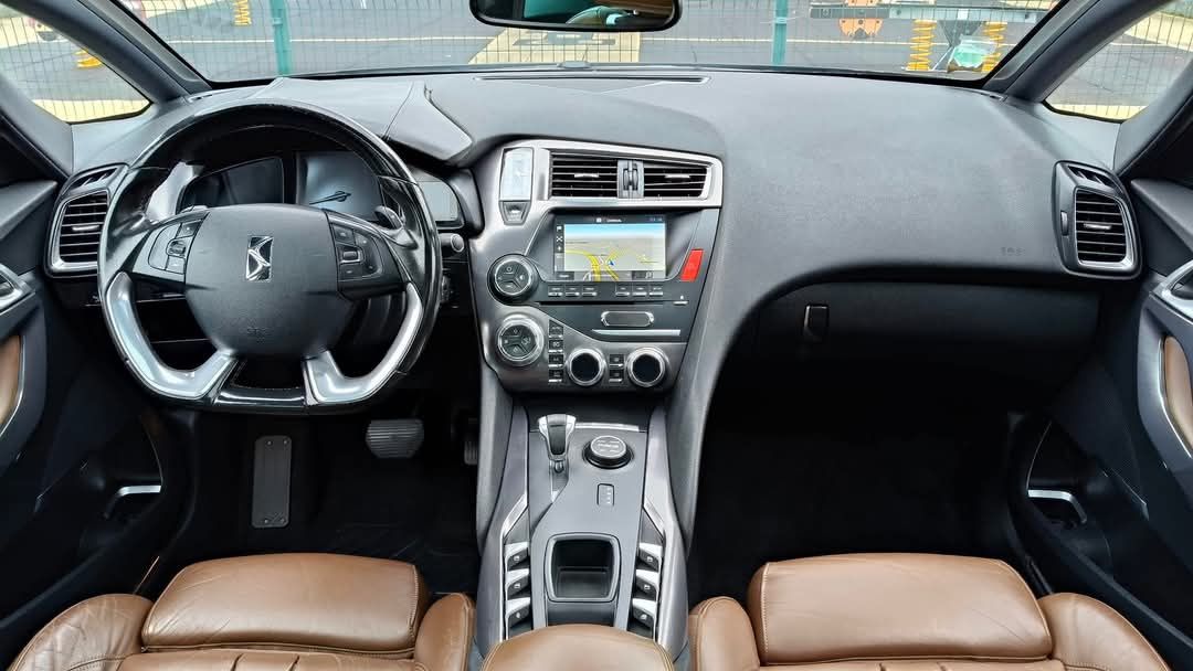 DS5 sport chic híbrido, 2.0 HDI 204 CV, 4x4