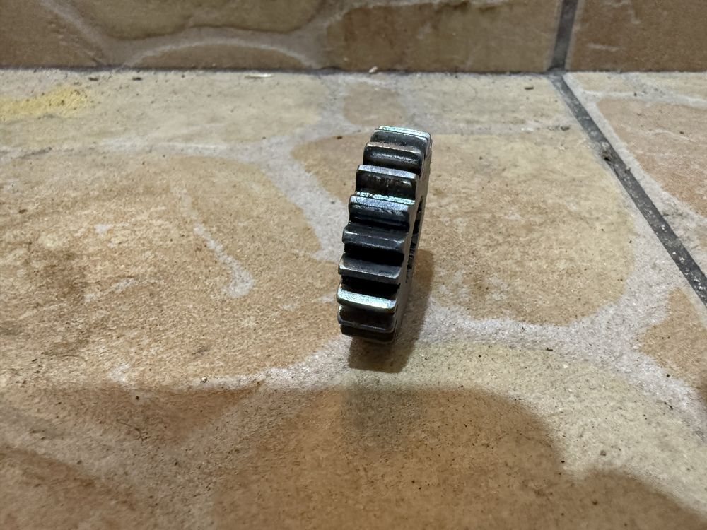 Koło zębate tryb 3 biegu 22Z Simson S51 SR50 S53 Schwalbe KR51 wysyłka
