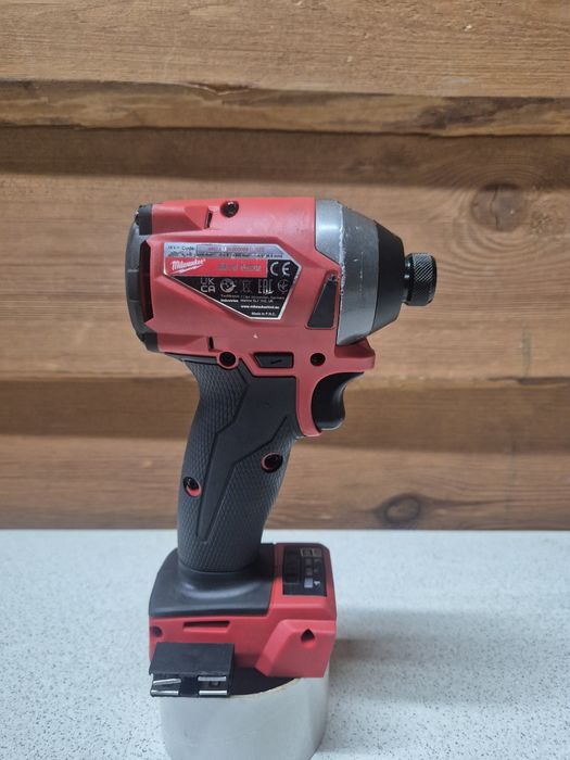 Milwaukee Zakrętarka Udarowa/Inpact M18