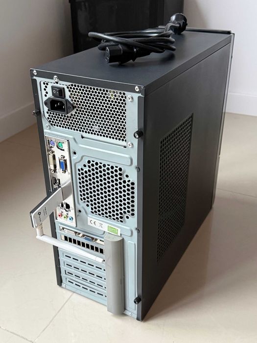 Komputer stacjonarny