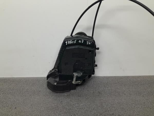 Fechadura / fecho porta trás direito TOYOTA Yaris (_P9_)