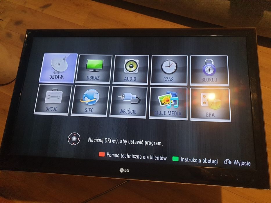 Telewizor 42" LG FullHD LED 42EL5500