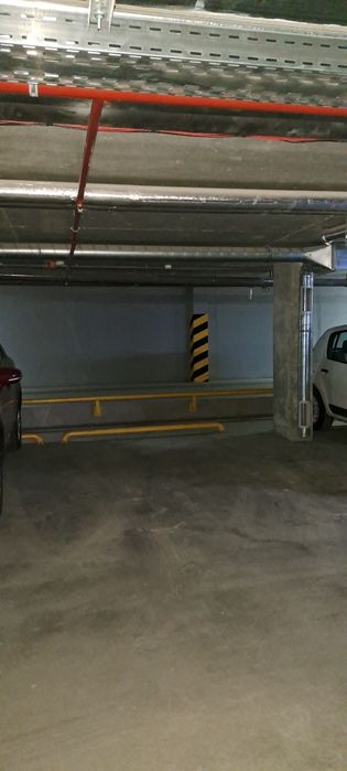 Оренда паркомісця БЦ Seven-G