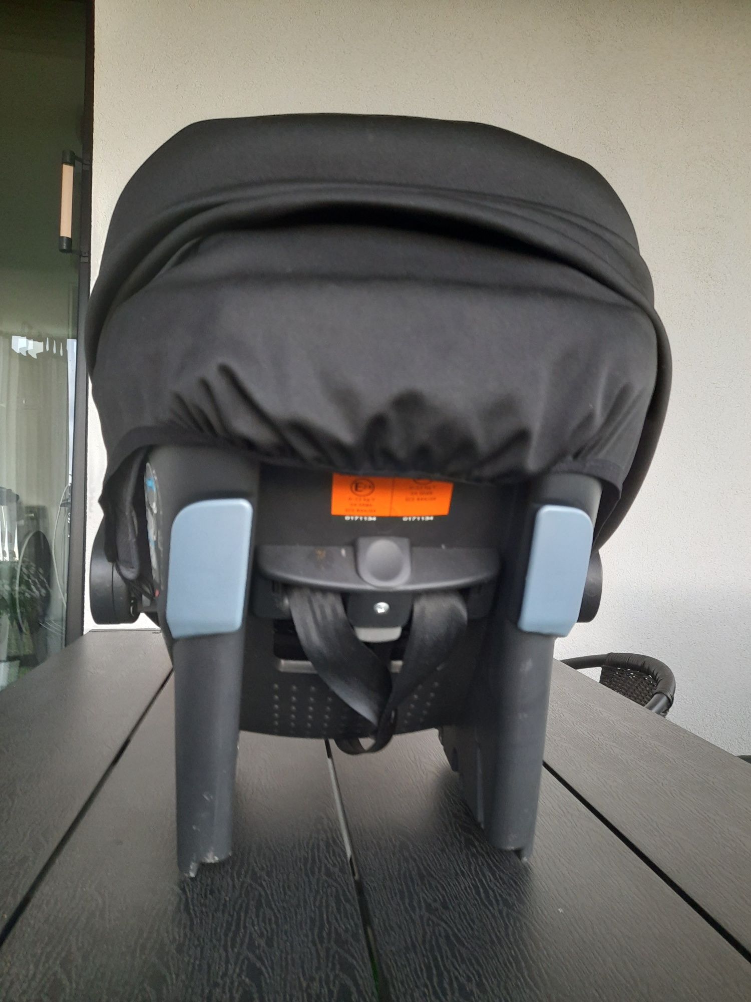 Fotelik Peg-Perego Primo Viaggio SL z bazą isofix