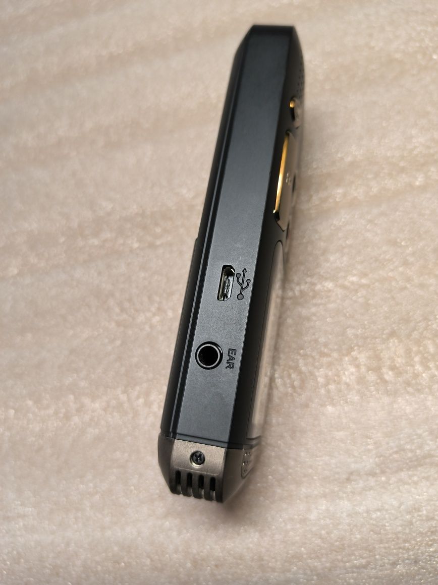 Цифровий диктофон Philips DVT 2510