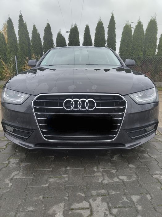 Audi A4 b8  S line po lifcie