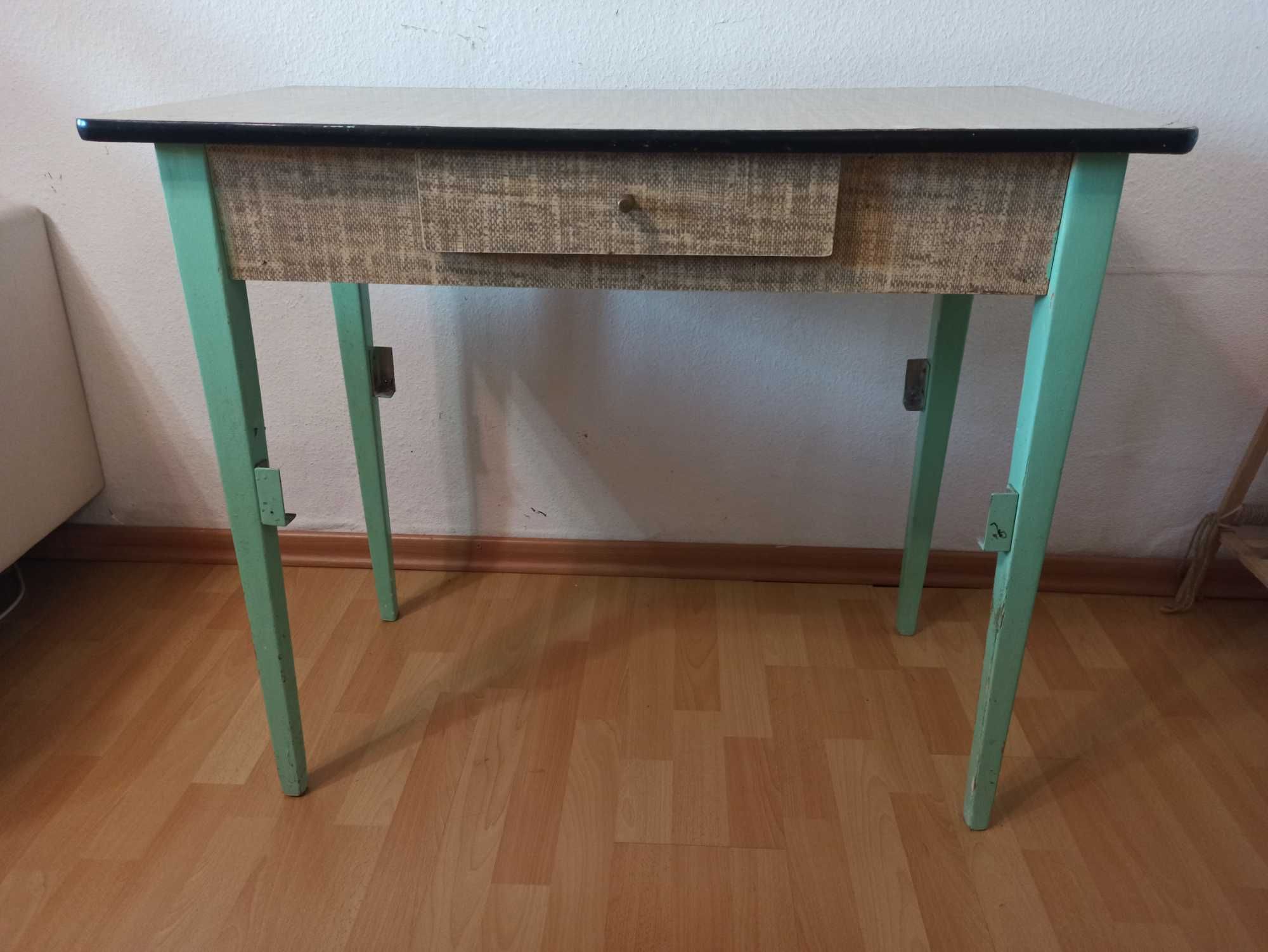 Stół kuchenny PRL i 2 taborety