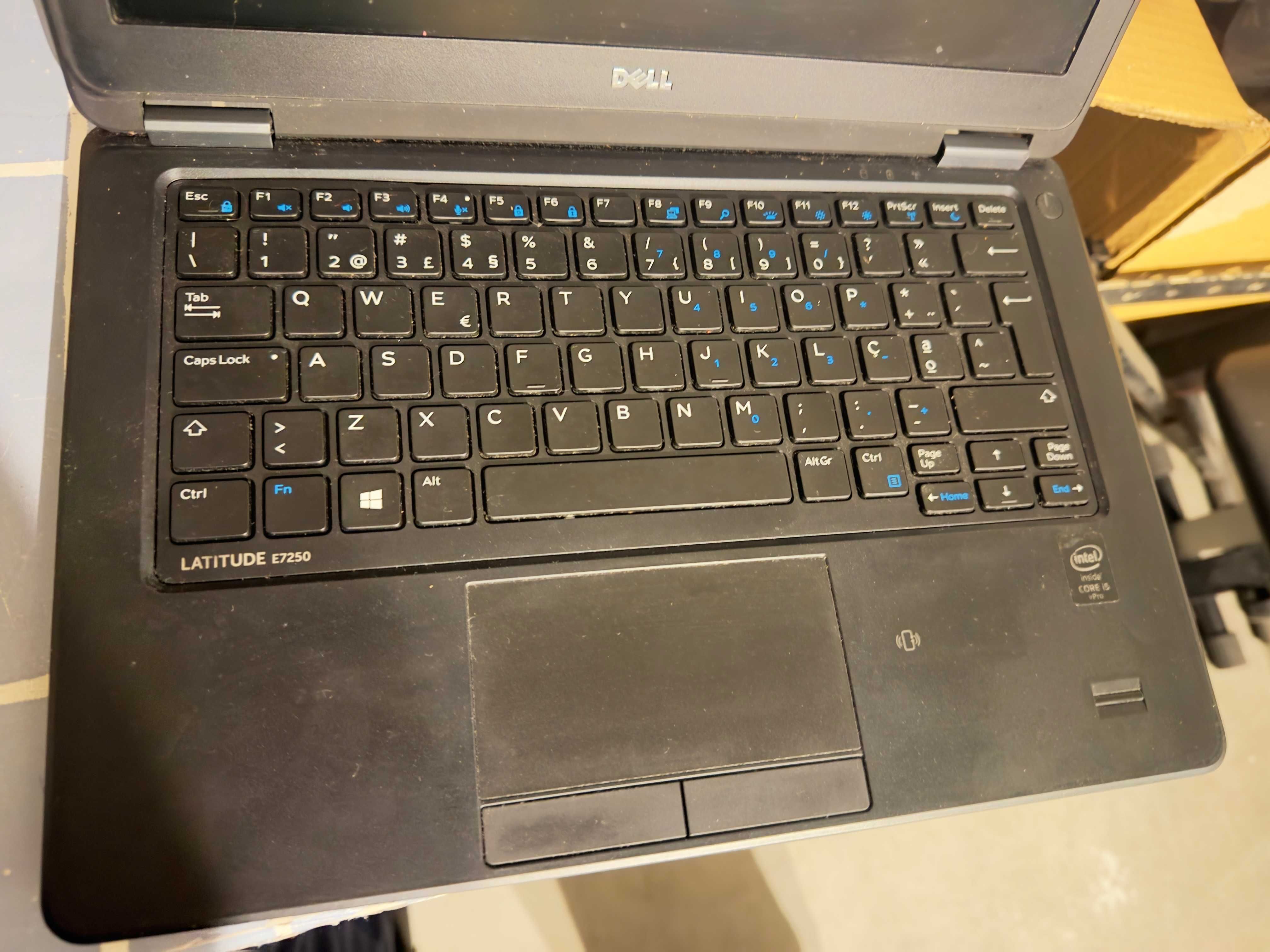 Dell Latitude E7250 c/Avaria - Nao Liga