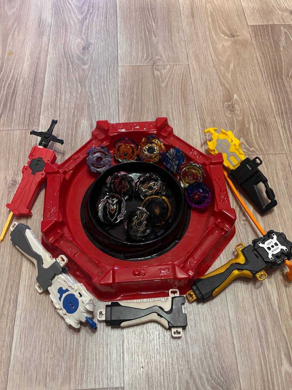 Набір оригінальних бейблейдів (Beyblade Burst) + арена + запускателі