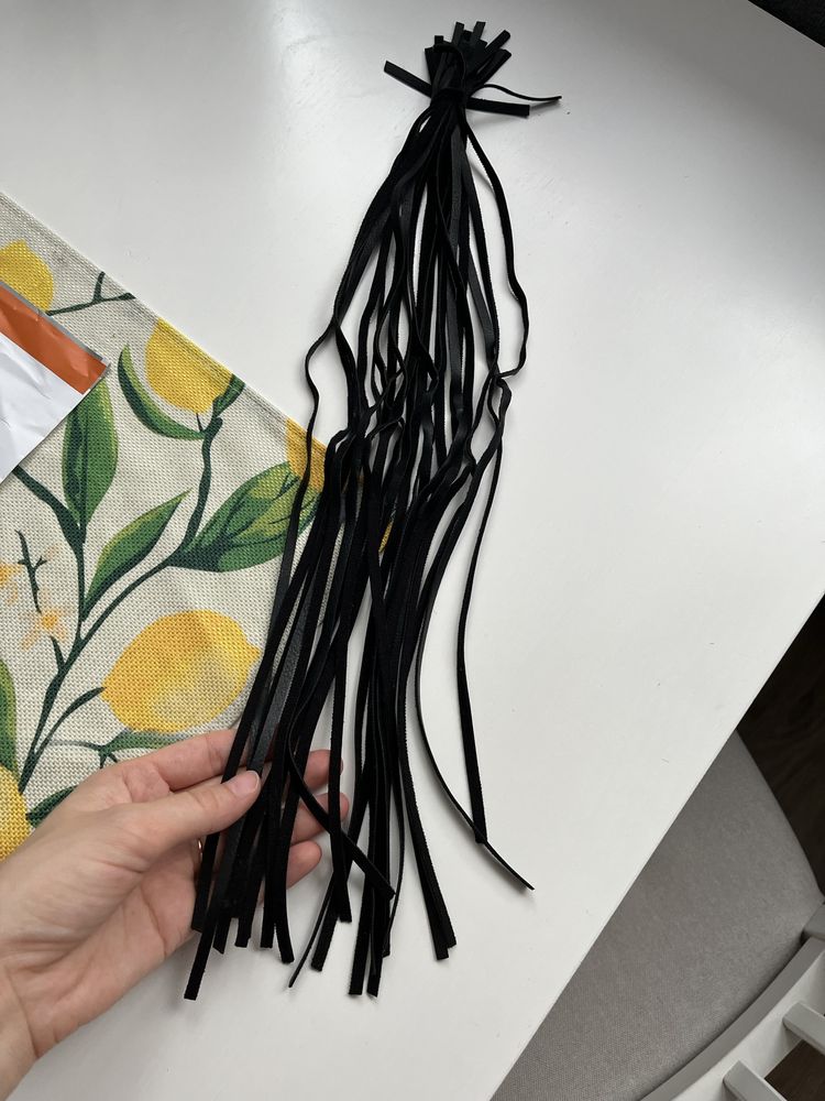 Czarne rzemyki frędzle - diy rękodzieło / do bransoletek ozdób / eko