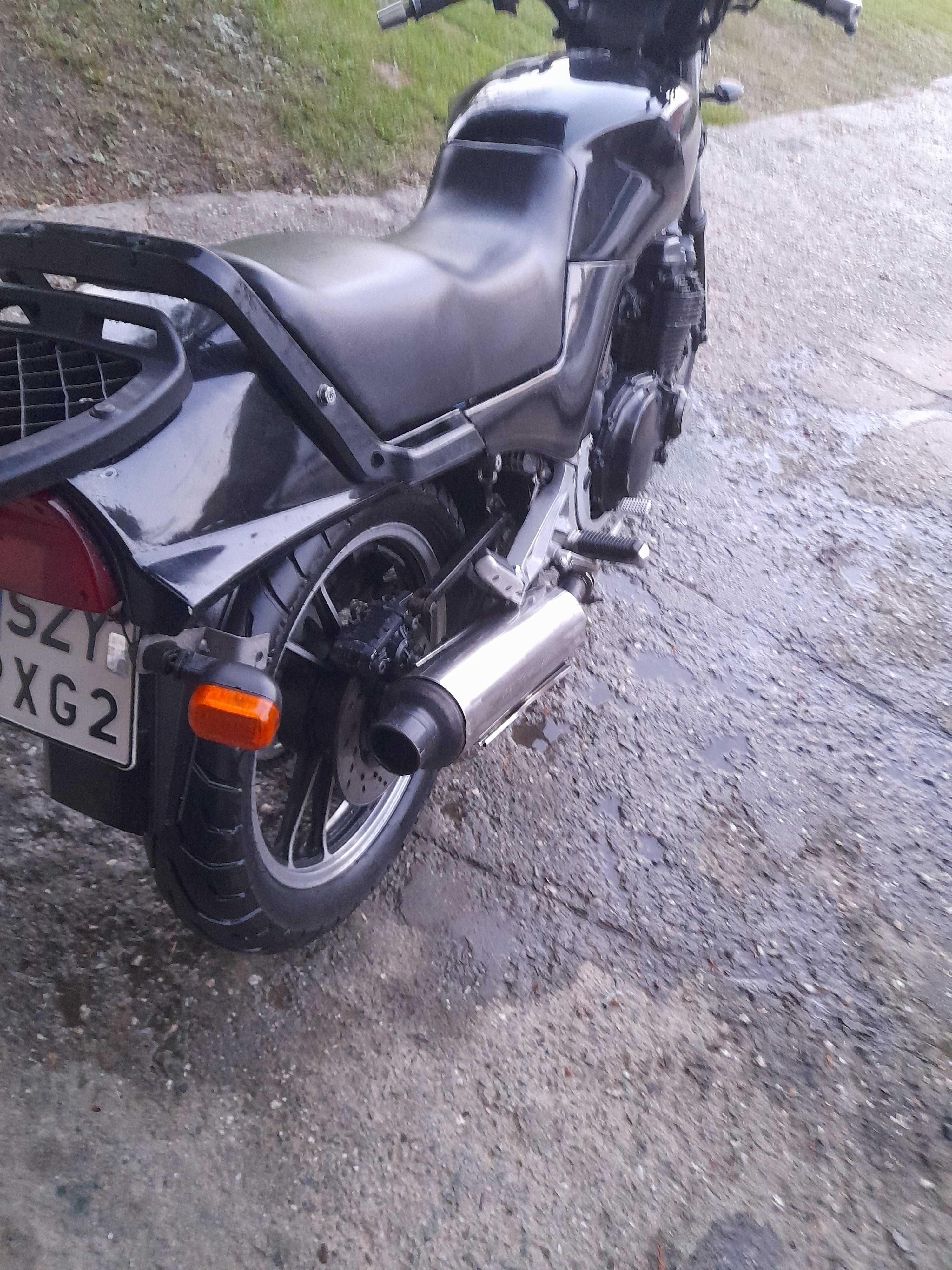 Suzuki gsx 550 es