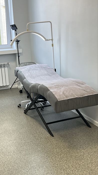 ЦЕНТРз МІСТА оренда для бровиста, ламімейке або лашмейкера