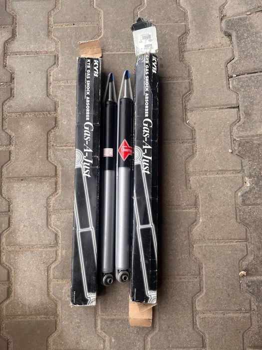 Амортизатор на задний мост KYB 553356