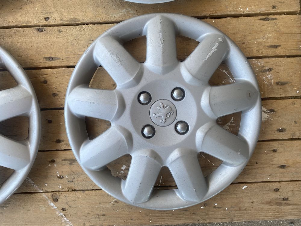 4 Tampões/Centros de Jantes R15 Peugeot (205, 206, 308, 306 et…)|USADO