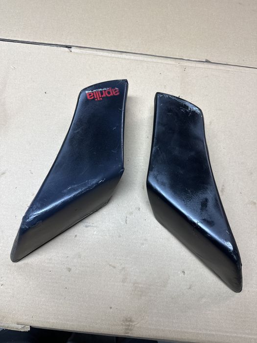 Aprilia RSV4 RF osłony boczki wypełnienia