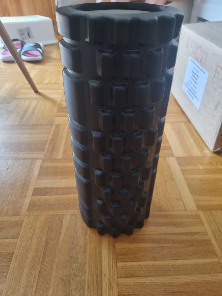 Roller czarny wypustki