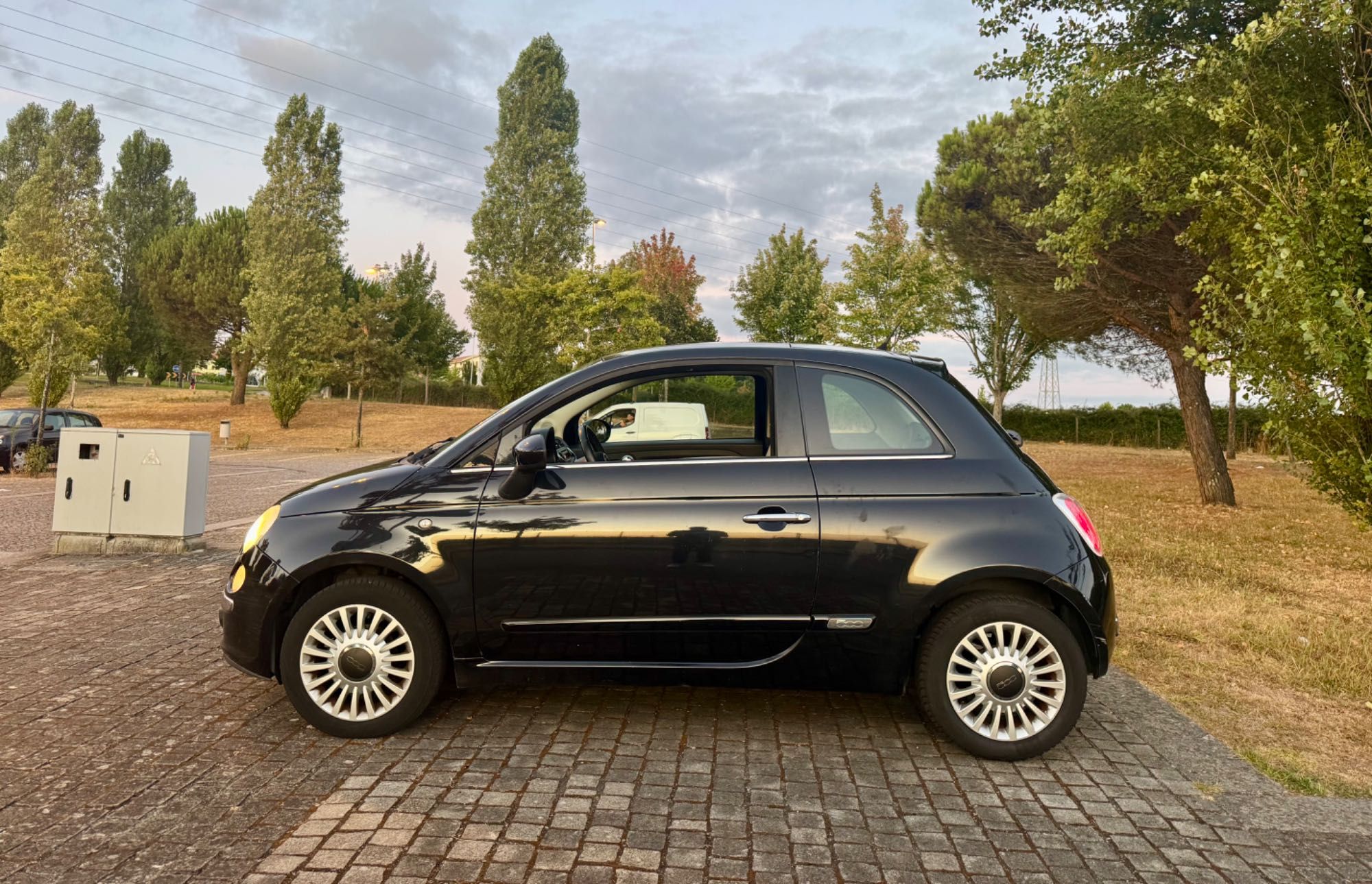 Fiat 500 1.2 Lounge 144 mil kms 2011