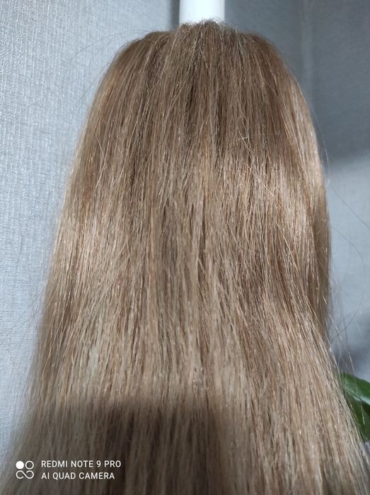 Парик, шиньон, хвіст