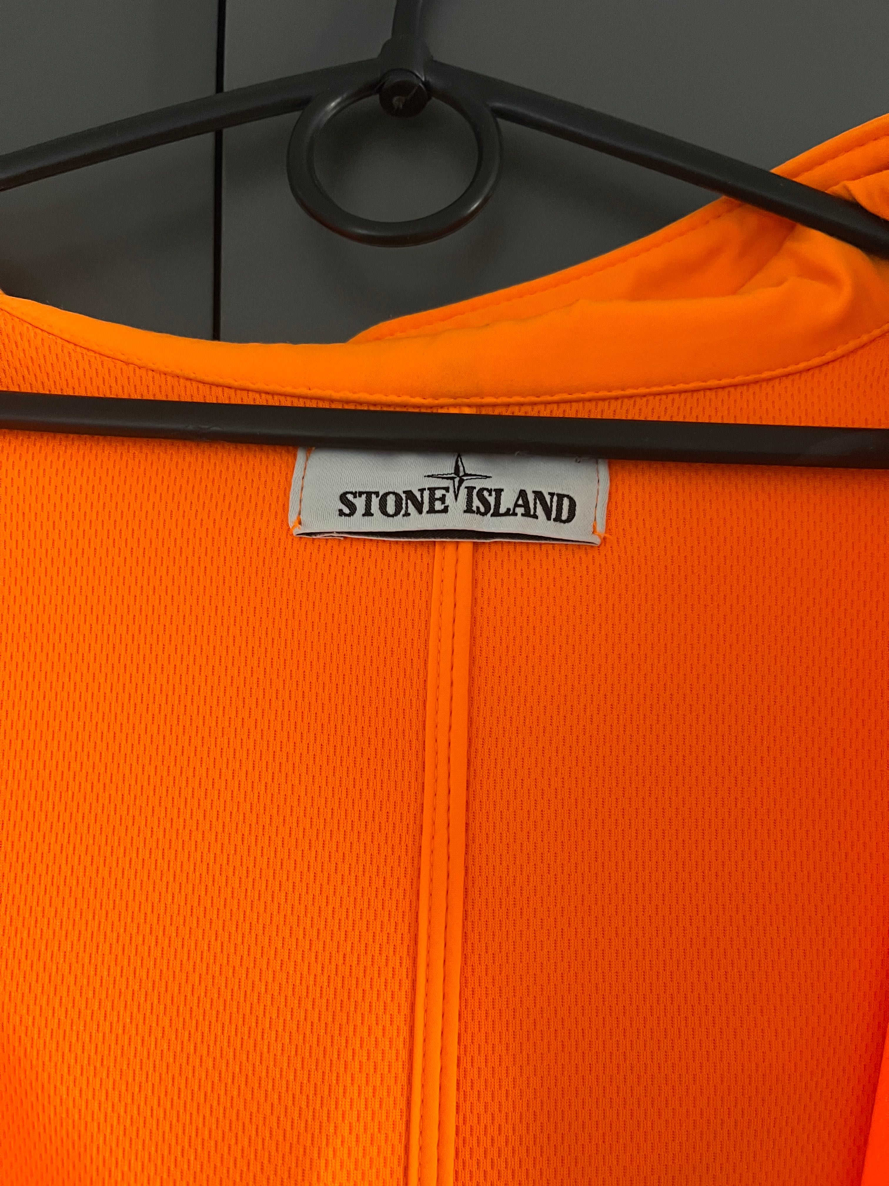 STONE ISLAND Light Soft Shell-R Hooded Jacket Size L Orange